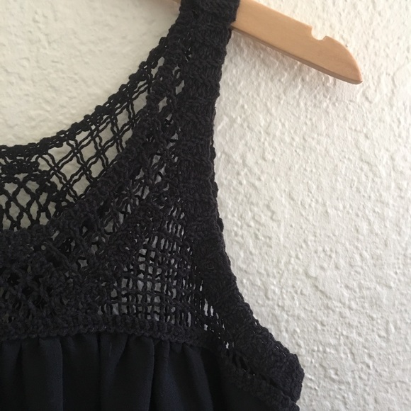 Urban outfitters crochet embroidered dress - Picture 3 of 4
